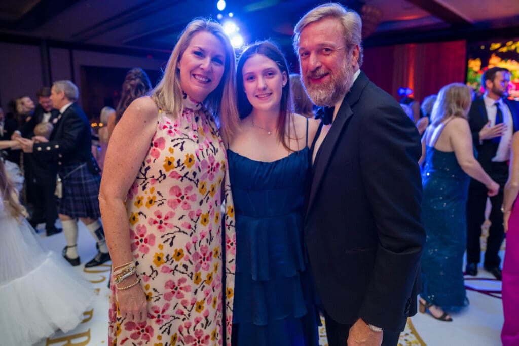 Jeanette Muecke, Lila Muecke, Brian Muecke at the Breakthrough T1D (formerly JDRF) gala (Photo by CJ Martinez)