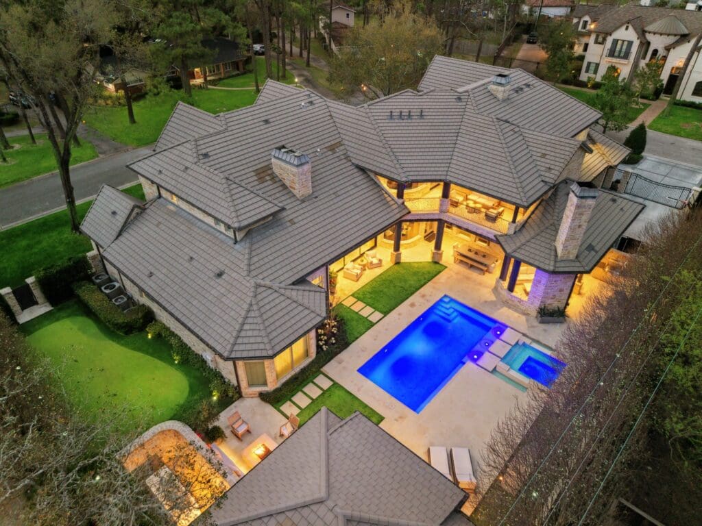 Overhead view of 220 Merrie Way (Photo by TK Images)