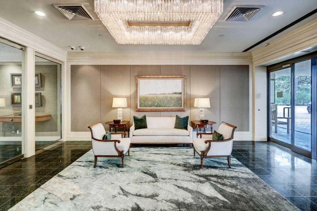 Residents appreciate the balance of serene, landscaped grounds with proximity to Houston’s business and cultural centers.