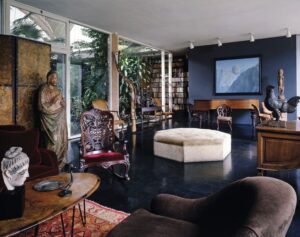 056 Living Room of the de Menil House, 1982