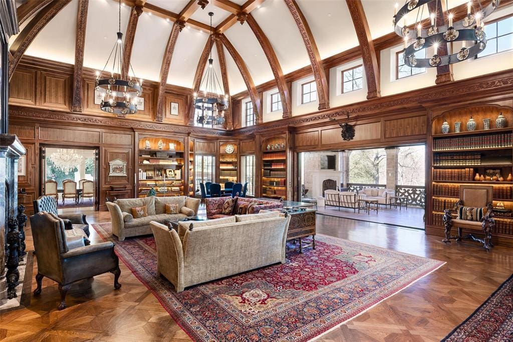 3711 Lexington Avenue boasts five bedrooms and 10 bathrooms. (Courtesy)