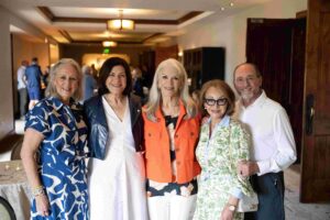 MaryKathrynCooper.EllieFrancisco.LyndaTransier.GayeLynnandStuartZarrow