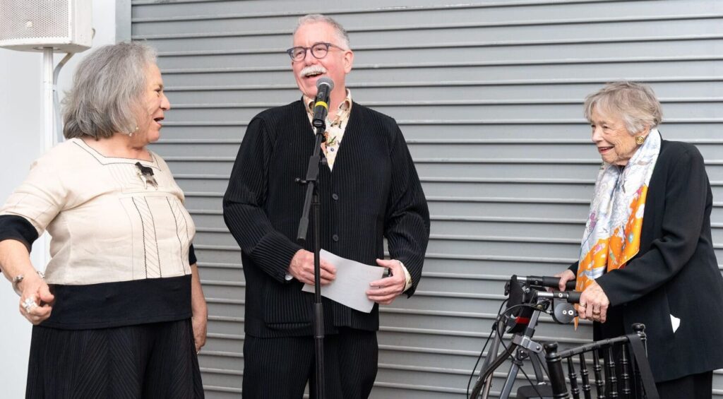 Flor Garduño, FotoFest executive director Steven Evans, FotoFest co-founder Wendy Watriss at Dinner for FotoFest (Photo by Leanora Benkato)