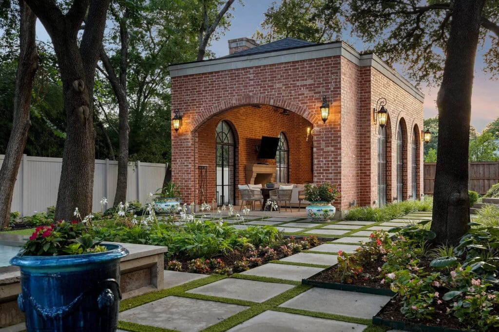 The cabana provides a fully-equipped secondary kitchen. (Photo by Allie Beth Allman & Associates)