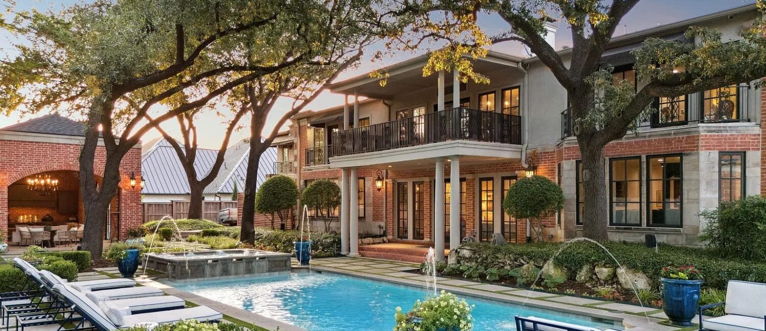 pool (Photo by Allie Beth Allman & Associates)
