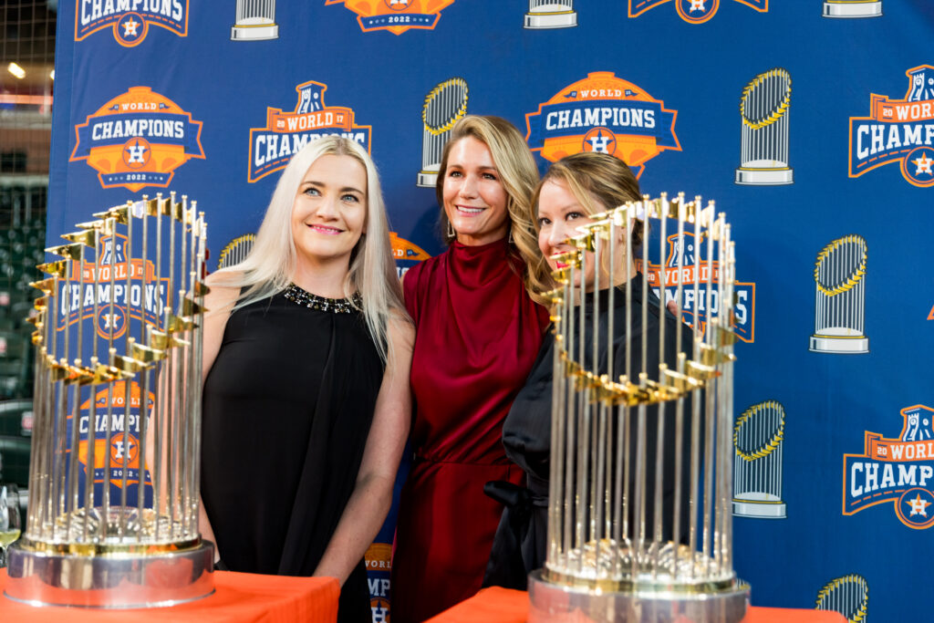 A beautiful photo op for guests attending the Houston Astros Foundation Wine Dinner on the field at Daikin Park. 