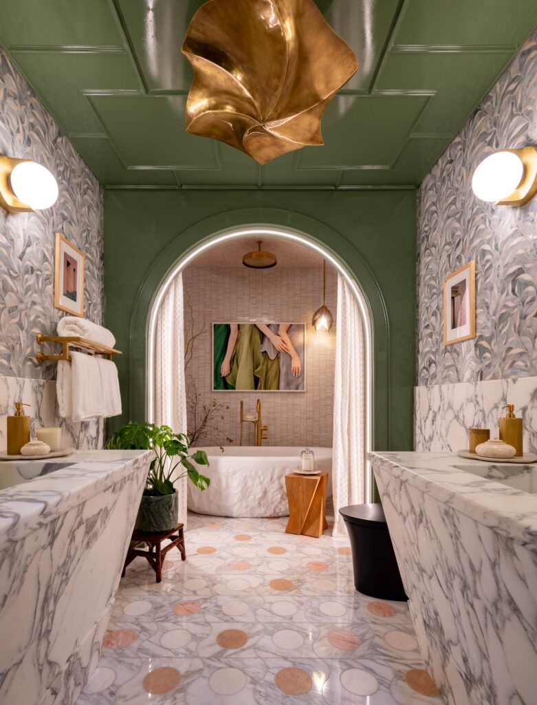 Champagne Designs, Kips Bay Dallas 2024 (Photo by Michael Hunter)