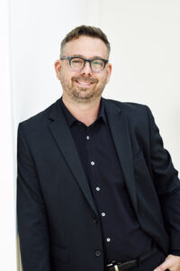 Mike Yates PORTRAIT 2025 4778 (2)