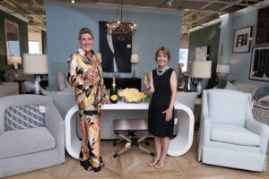 Ronda Carman, Meredith O’Donnell (Photo by Daniel Ortiz)