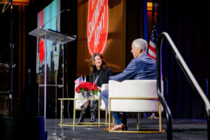 Charlotte Jones_Steve Reinemund 3 (Photo by The Salvation Army of North Texas)