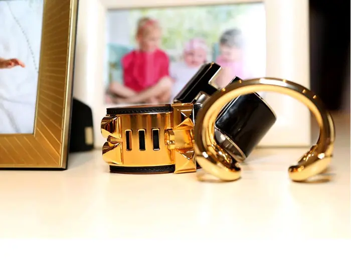 Some of Brenda's favorite jewelry designers are Hermès and Cartier.