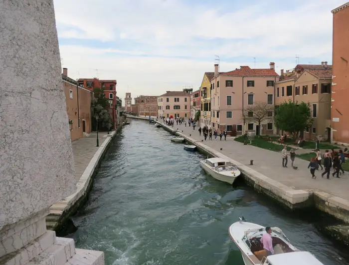 The city of Venice as the ultimate white cube