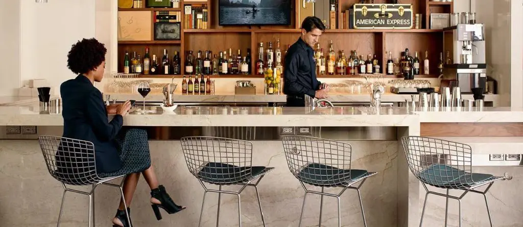 Houston’s Busiest Airport Gets a New Luxury Lounge: An Exclusive Retreat Amid the Travel Madness