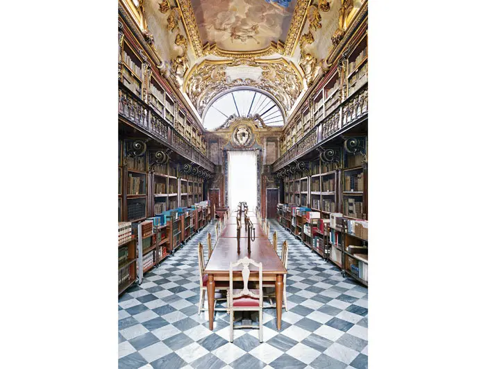 Candida Höfer's "Biblioteca Riccardiana, Firenze I," 2008