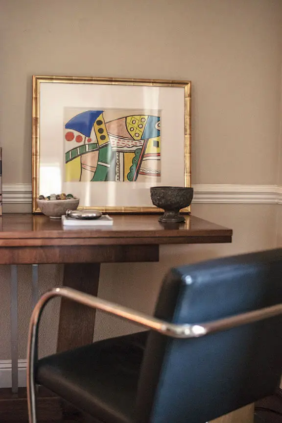 A writing nook in Rottet’s Houston home.