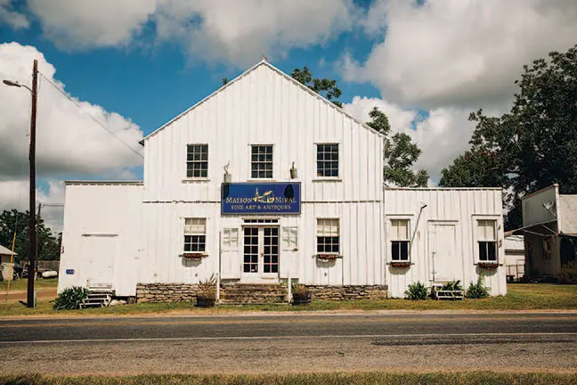 Round Top’s Best Restaurants and Shops: Where to Eat and Go For Antiques Week