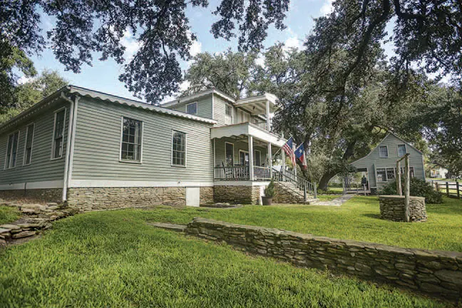 The Round Top Inn (Photography by Haylei Lauren)