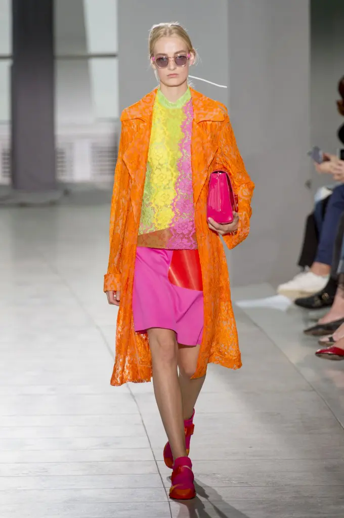 Cristopher Kane's Spring 2016 RTW look possesses a color palette similar to Peter Max's creations.