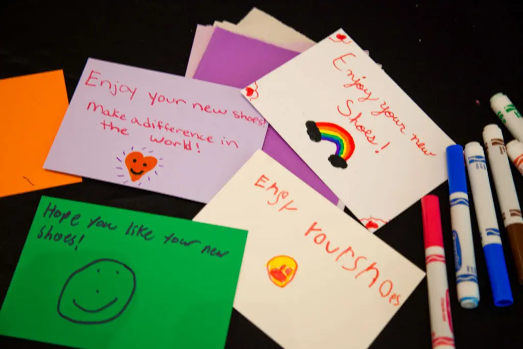 Welcome cards for Lutheran Social Services of the South foster kids