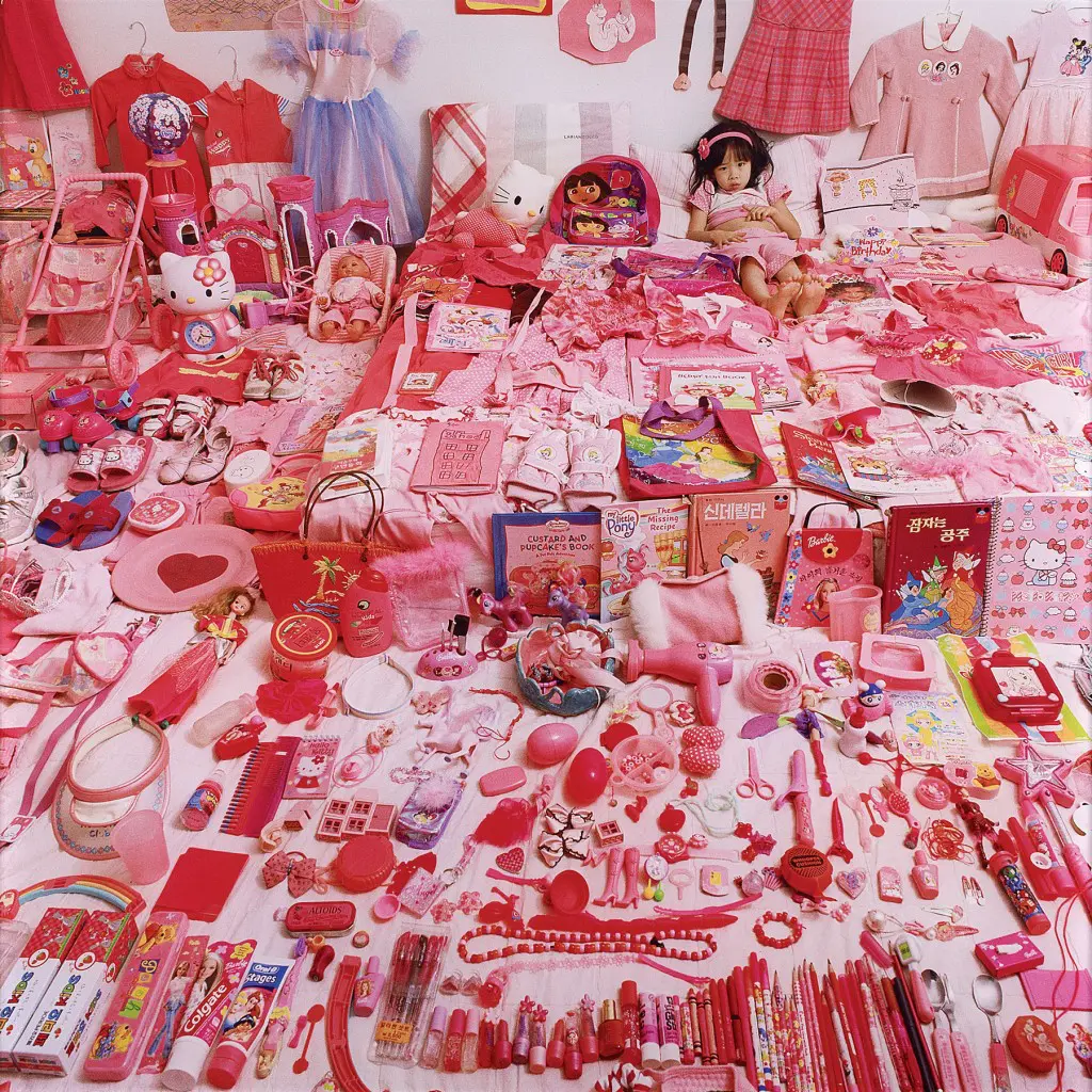 JeongMee Yoon’s Seo Woo and Her Pink Things, 2006. Collection MFAH, © The Artist.
