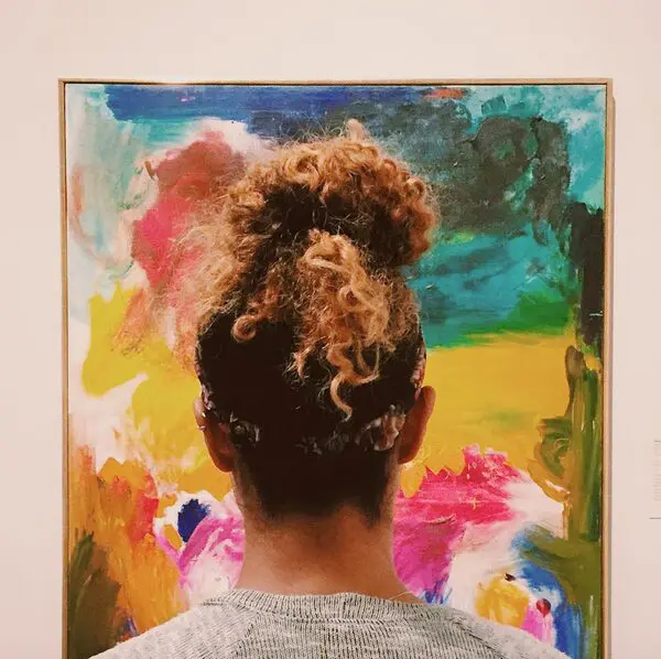 Photographers had an exclusive opportunity to pose and take photos of the creations. (Photo by @PoorArtist)