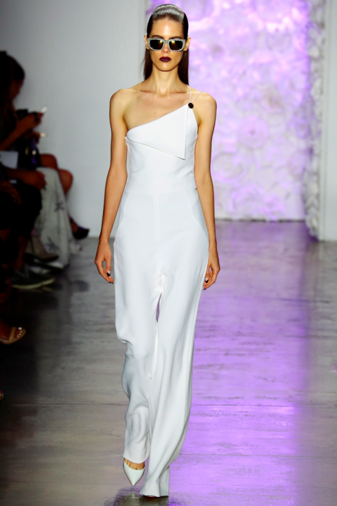 Cushnie et Ochs Spring 2016 ready-to-wear collection. (Photo courtesy Vogue Runway)