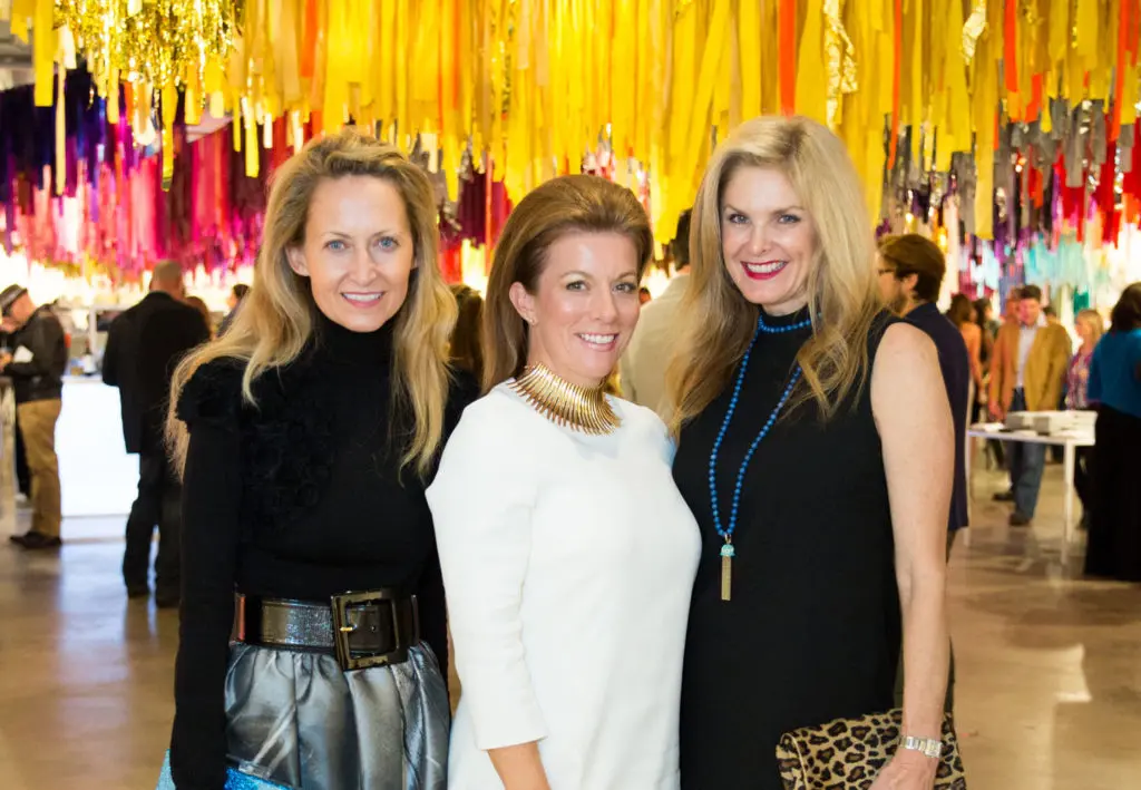A Kaleidoscopic Utopia In Dallas: This Party Brings Color to the Fashion Industry Space