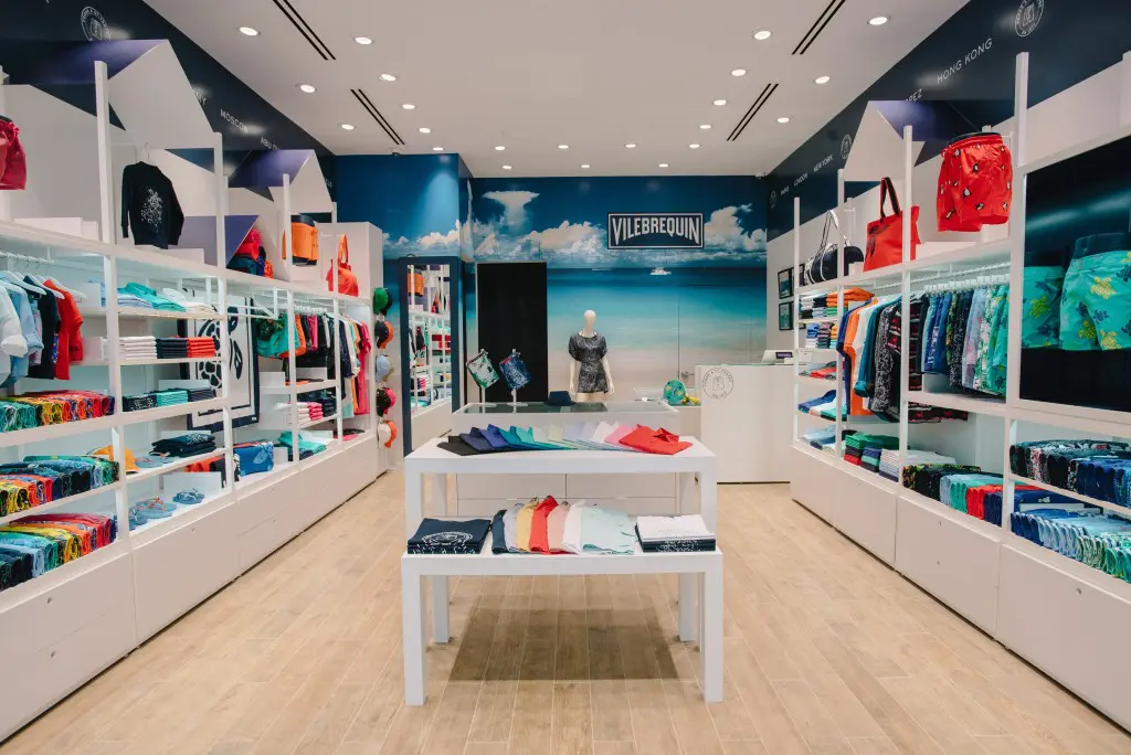 The new retail space embodies the spirit of seaside travel.