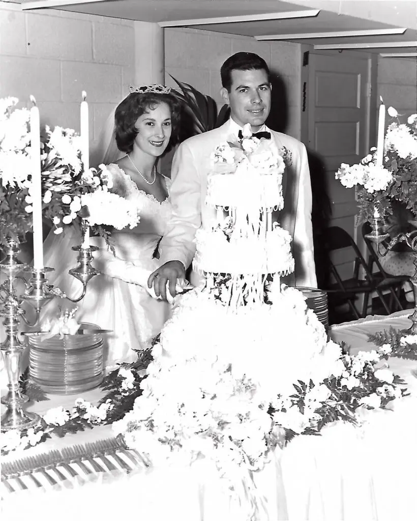 A Hot Sorority Sisters Set-Up: Meeting Leads to a Stunning Candlelight Wedding — and 10 Grandkids