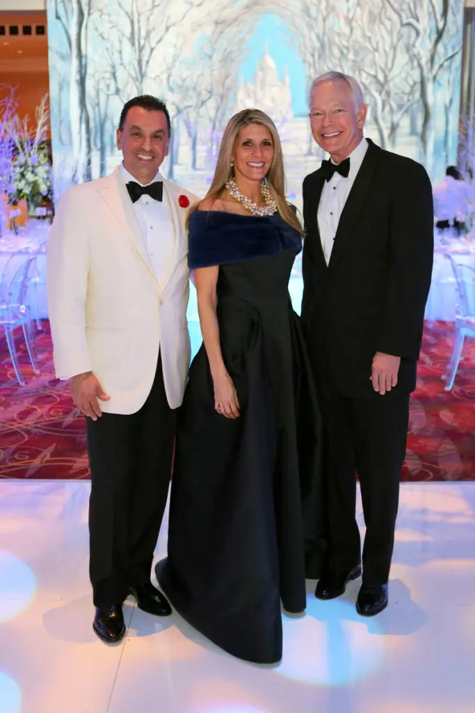 Caviar, Vodka and Ice Sculptures: Opulent Ball Brings in $1 Million for the Ballet