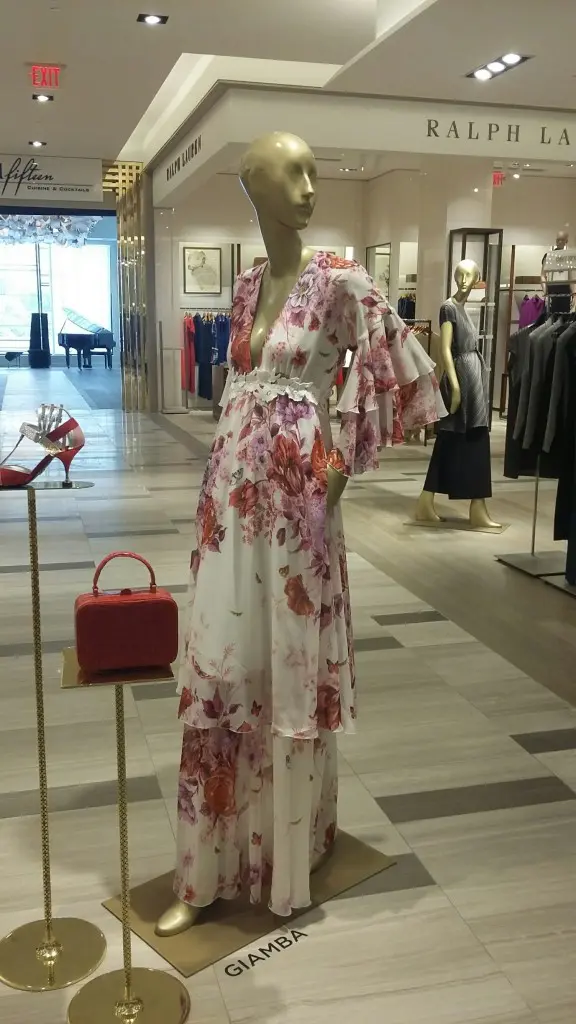 It's good to be a mannequin at Houston's new Saks.