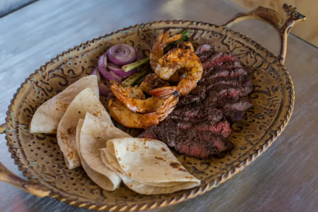 Shrimp and beef fajitas (Photo by Andy Hemingway)