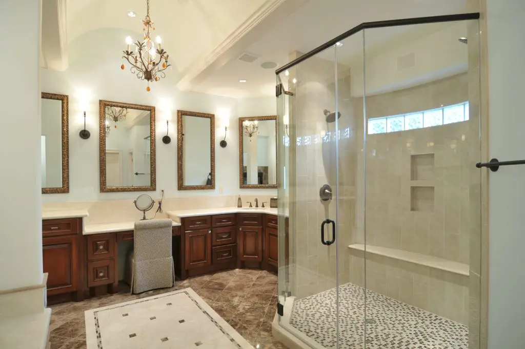 Master bathrooms are more important than ever these days in homebuilding.