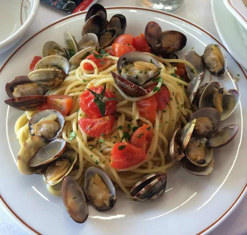 A heavenly plate of Vongole, our last Italian repast before flying back to Houston.