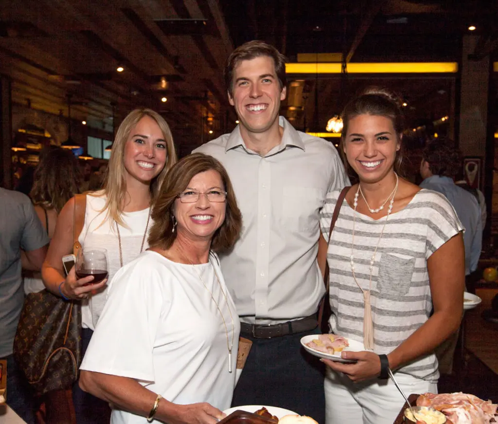 Houston’s Hip New Bowling Alley Makes a Big First Impression: Fun Food’s a Major Part of the Draw