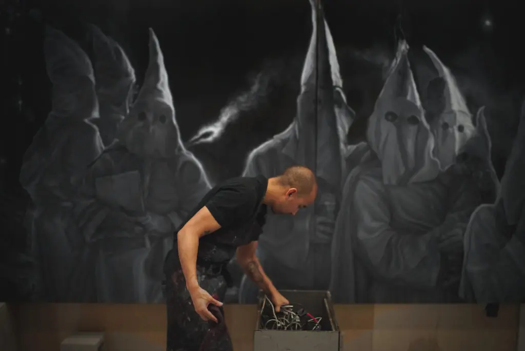 A Powerhouse Texas Artist Examines America Through the Ku Klux Klan — and the Results Are Beyond Haunting