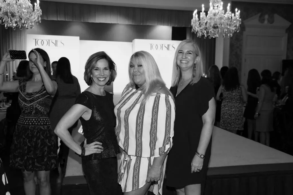 Roseann Rogers, Lara Bell, Suzanne Stiles