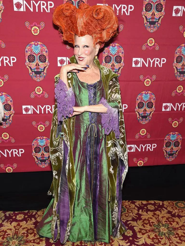 Bette Midler revives Winifred Sanderson of "Hocus Pocus" from the dead. 