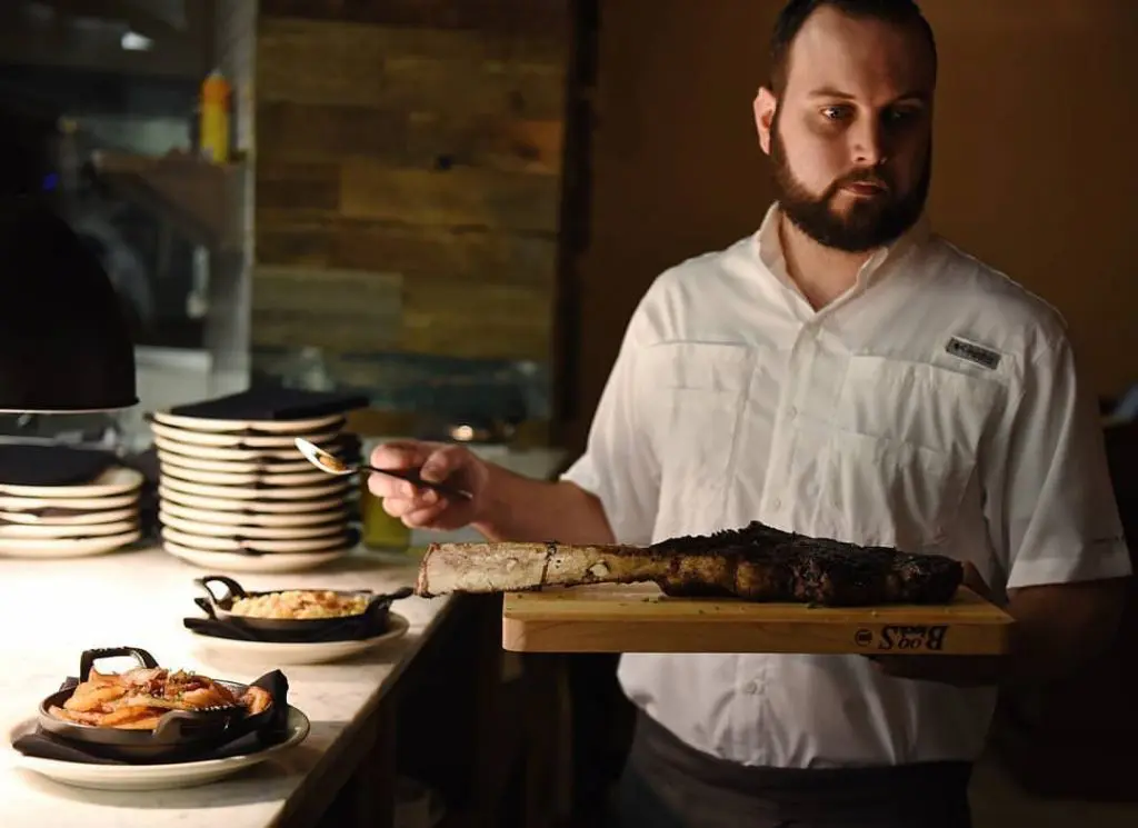 Dinner is served at the new Killen's STQ. (Photo courtesy Killen's STQ Facebook page) 