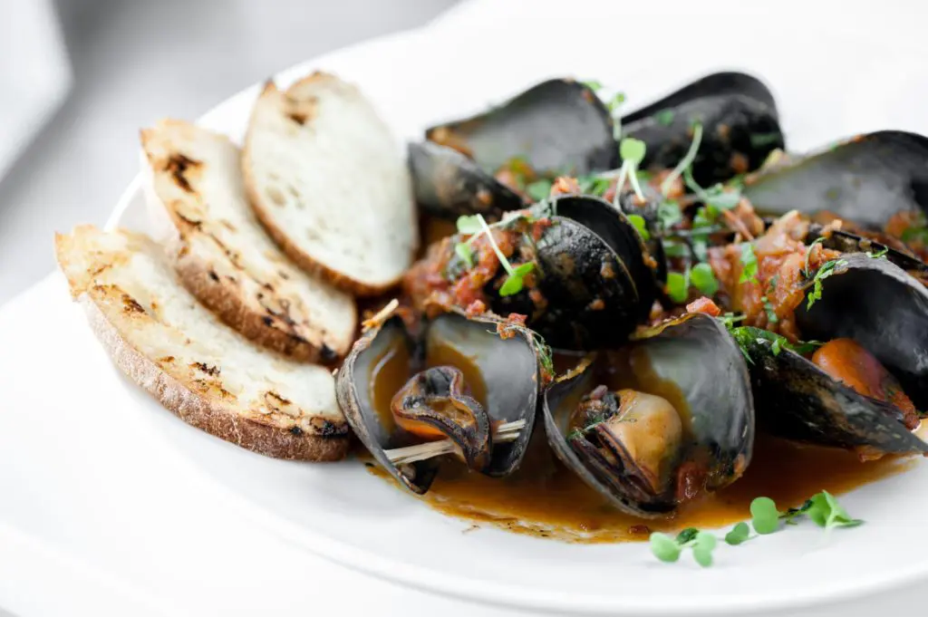 You'll find a plethora of fresh seafood at Peska this holiday season. 