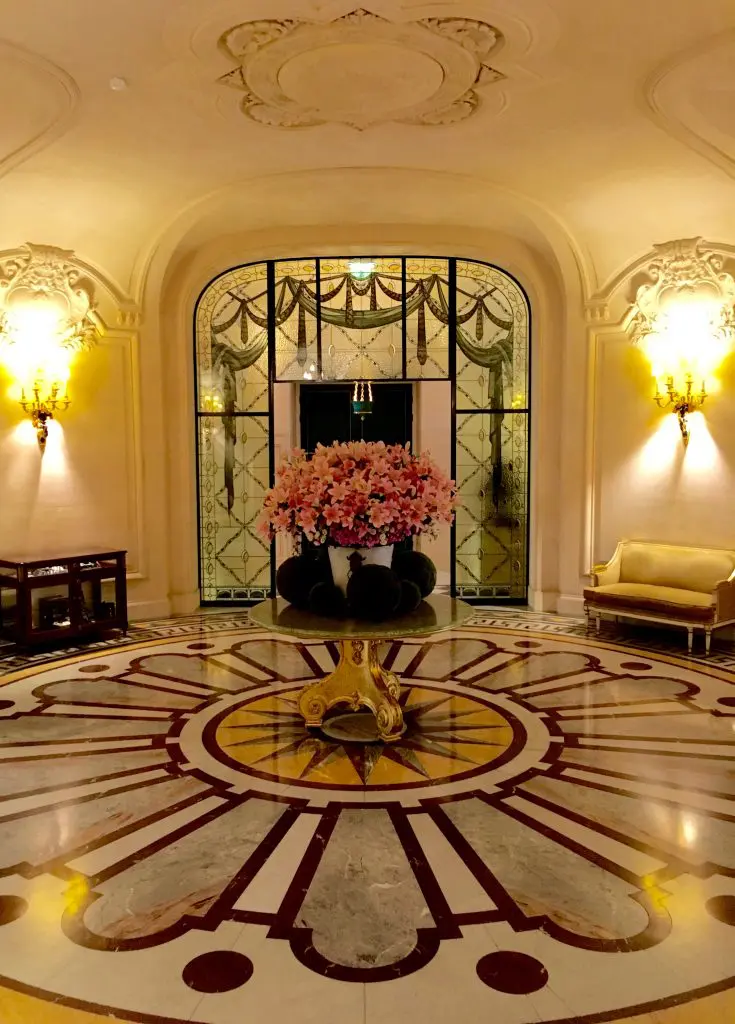The entry to Elsie de Wolfe’s Paris apartment