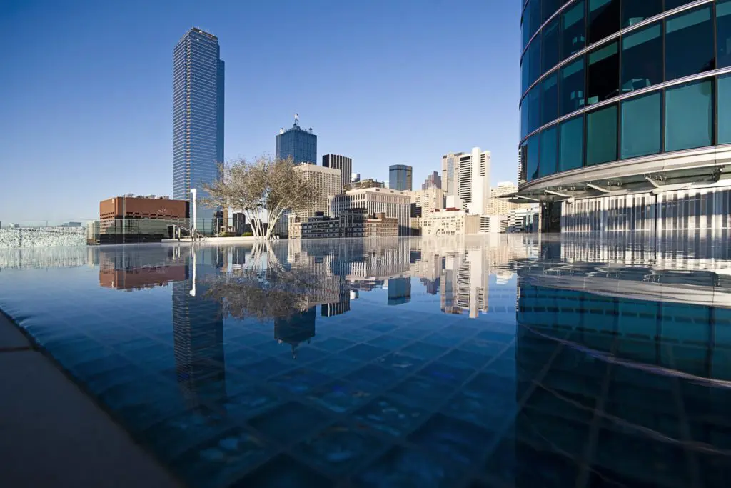 This Omni presents a striking image in downtown Dallas.