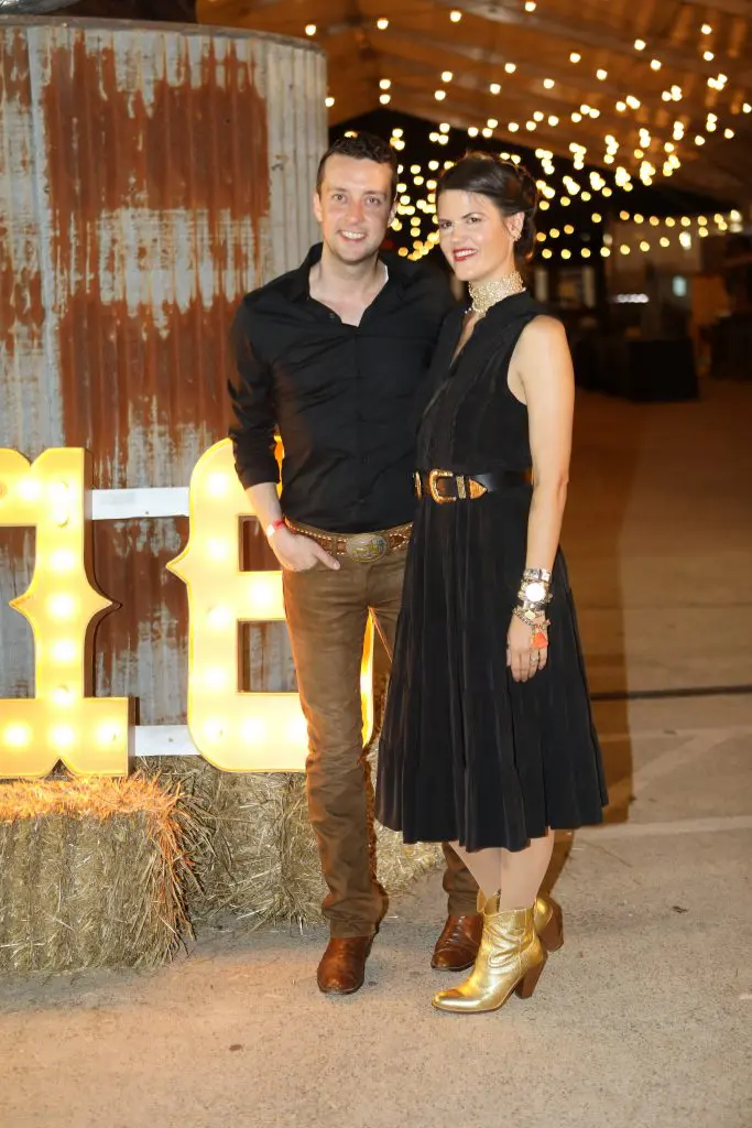 Dustin Holcomb, Nerissa von Helpenstill