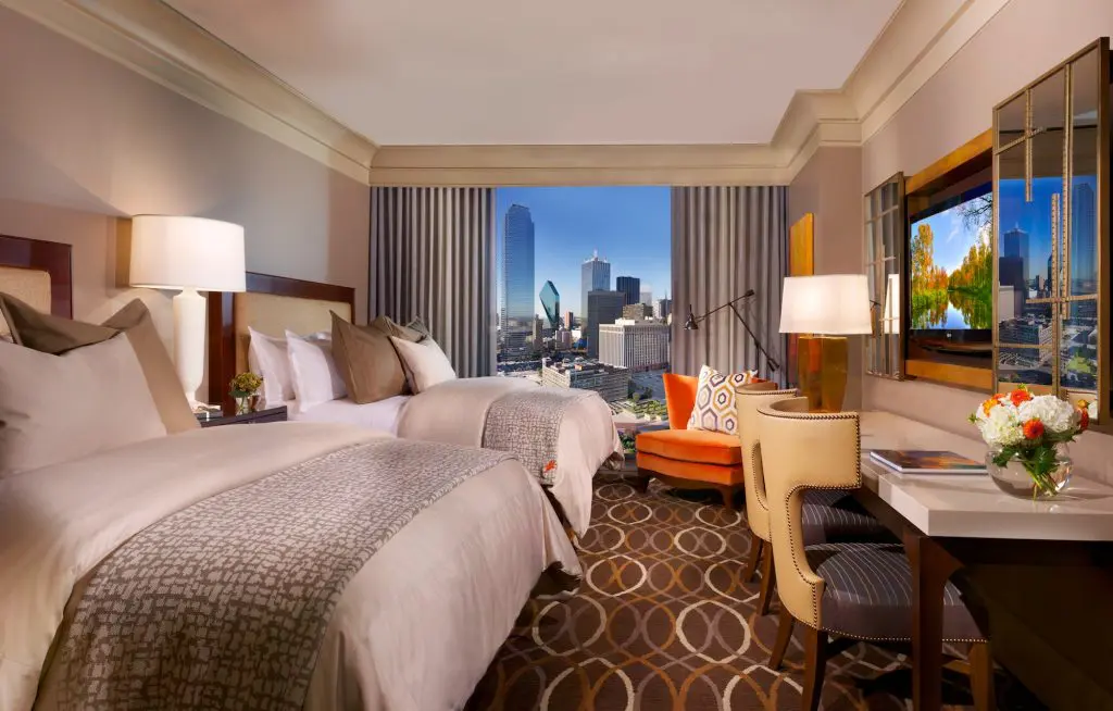 Omni Dallas gives guests plenty of room to unwind.