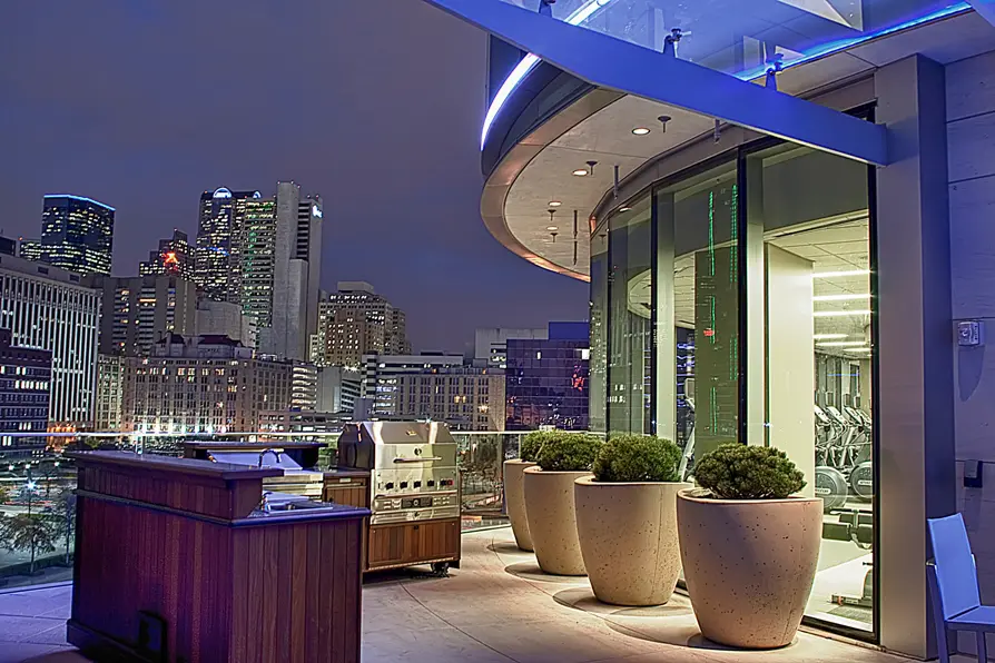 Omni Dallas brings some flair to its pubic spaces.