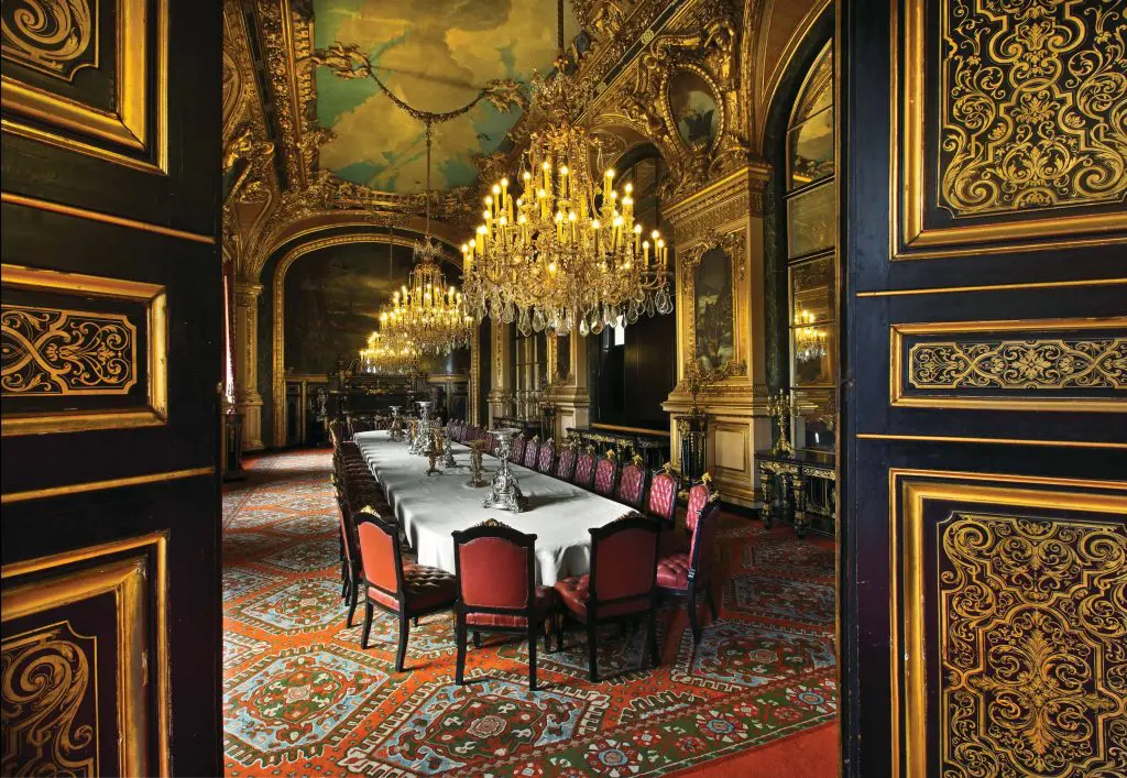 Napoleon’s apartments had not been opened for 100 years, until the 2011 Liaisons au Louvre. 