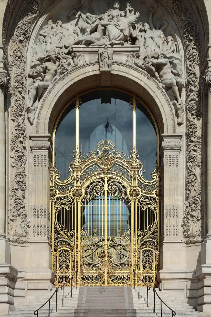 Van Cleef & Arpels will host cocktails and dinner at the Petit Palais for this year’s Liaisons.