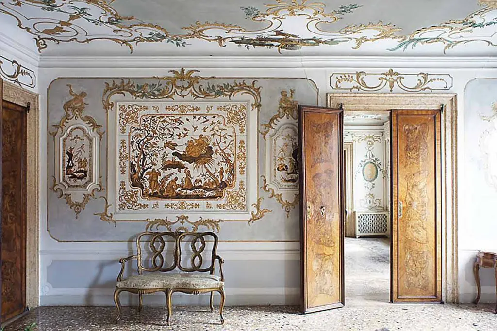 Ca’ Vendramin ai Carmini, late 16th century, Venice. Photograph from the book Inside Venice: A Private View of the City’s Most Beautiful Interiors, by Toto Bergamo Rossi, Rizzoli.