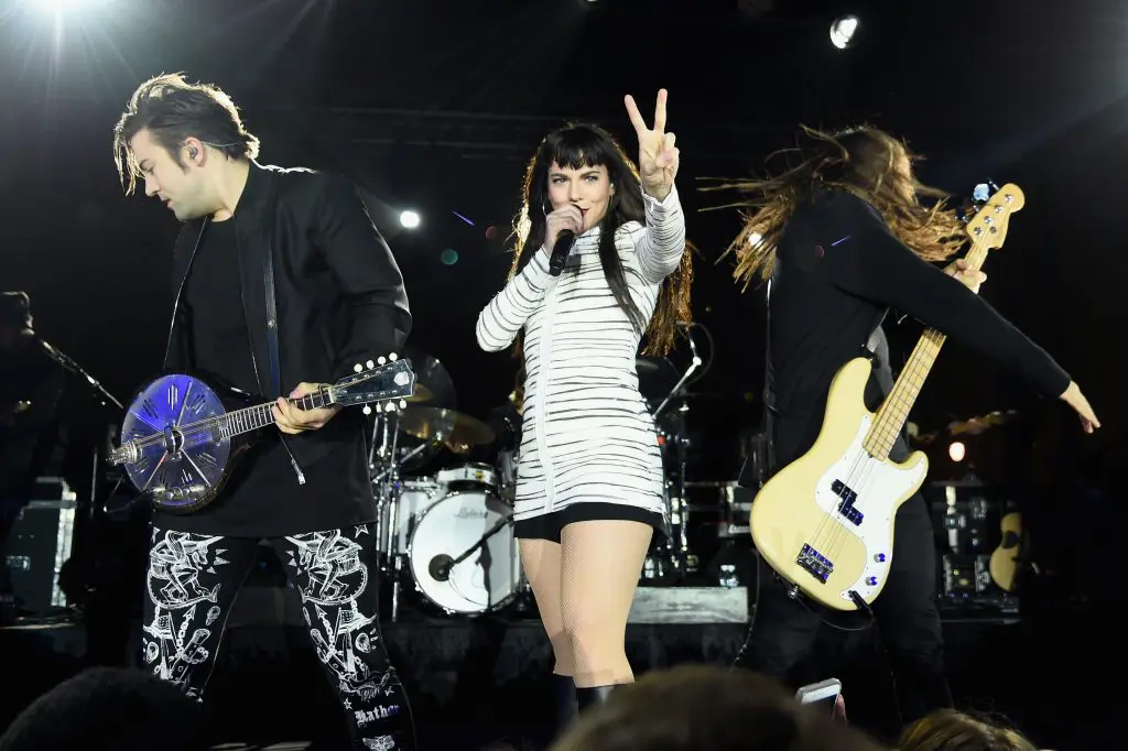 HOUSTON, TX - FEBRUARY 04:  Musicians Neil Perry, Kimberly Perry and Reid Perry of The Band Perry perform onstage during the Taste Of The NFL 'Party With A Purpose' at Houston University on February 4, 2017 in Houston. at University of Houston on February 4, 2017 in Houston, Texas.  (Photo by Nicholas Hunt/Getty Images for Taste Of The NFL)
