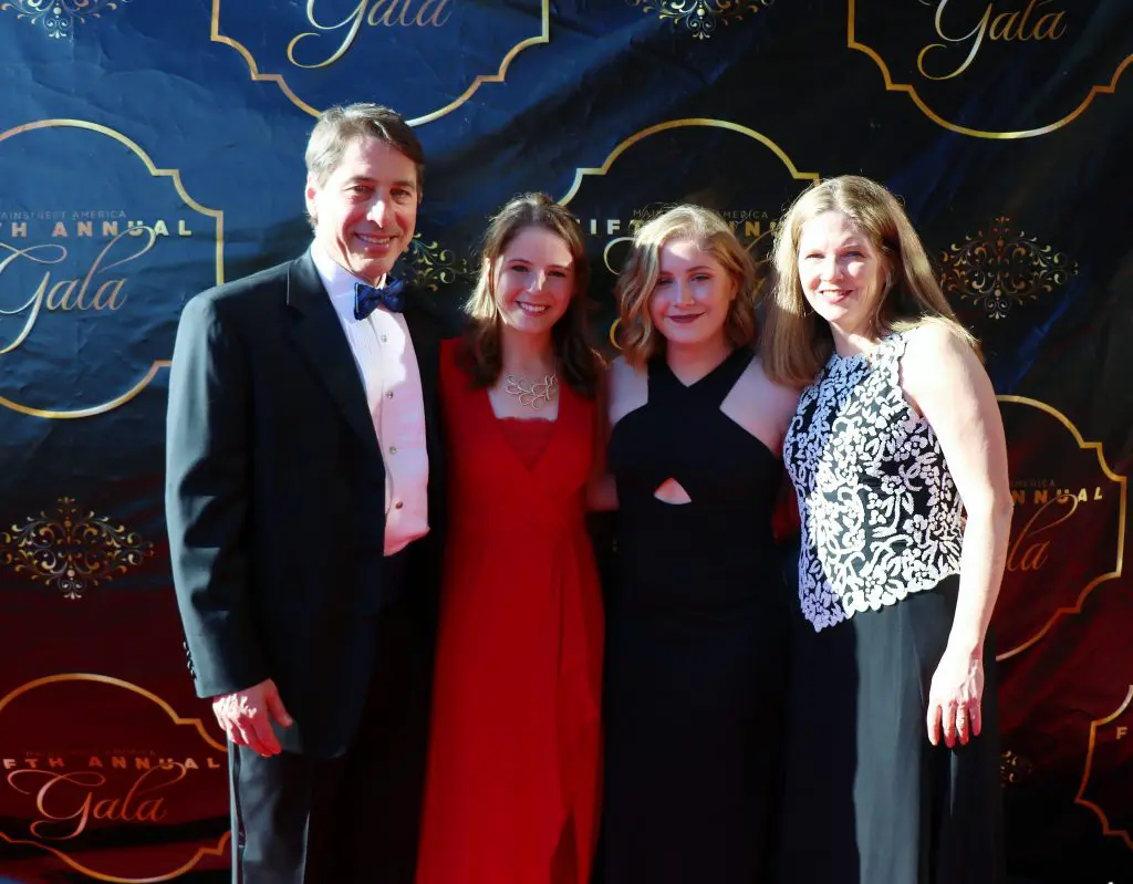 MainStreet America fundraiser for Texas Children's Neurological Research Institute